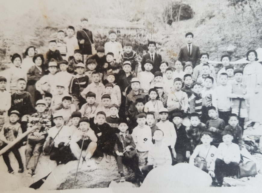 흑백 소풍 사진